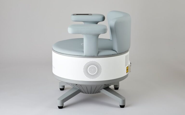 The EMS chair used for pelvic floor treatment